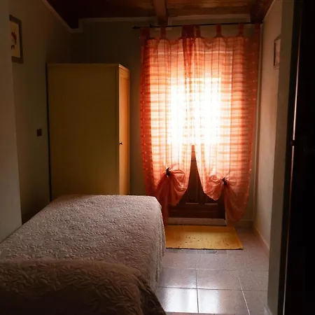 Il Giardino Bed and Breakfast Arbus
