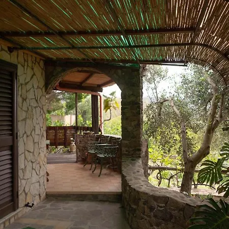 Bed and Breakfast Il Giardino Arbus